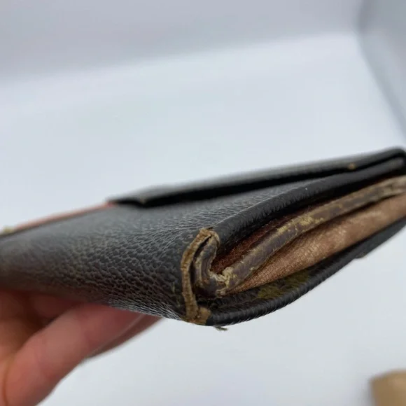 Louis Vuitton Vintage Compact Wallet